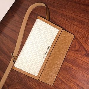 Michael Kors Fanny pack